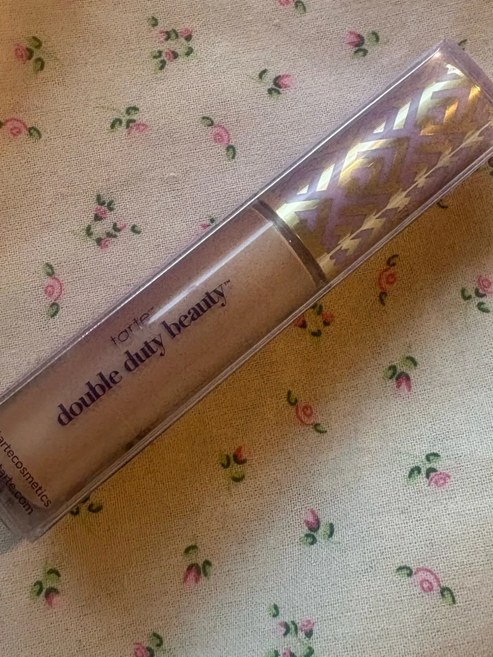 Brand New  tarte Shape Tape Concealer Ultra Creamy 22N Light  Neutral